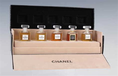 chanel perfume sampler set